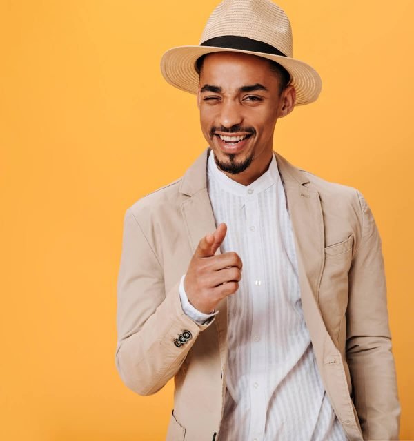 man-winks-and-points-his-finger-at-camera-on-orang-2022-02-07-10-20-25-utc-pw4rs4fovbvhw6mrbiyug65kyp9tx11lsjmve7g8ow